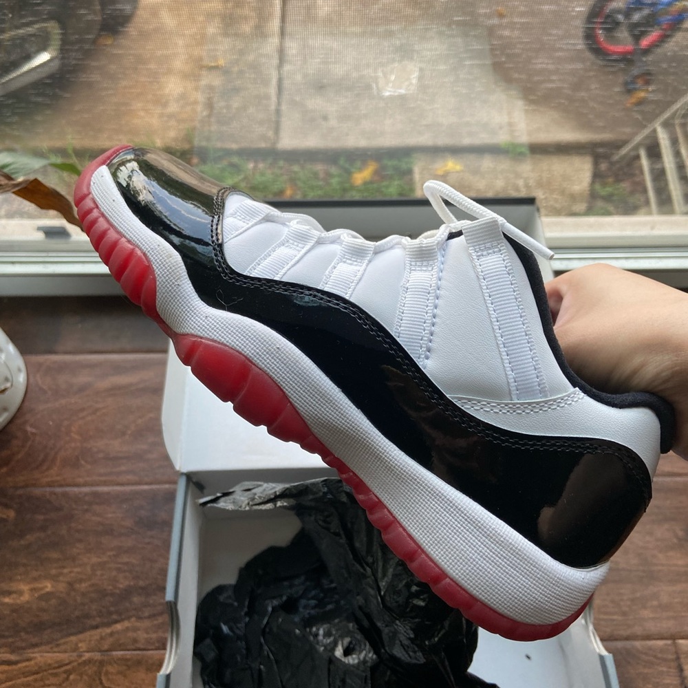 Air Jordan Retro 11 Low Bred